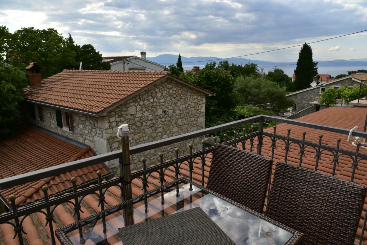Villa Finka Malinska Buitenkant foto